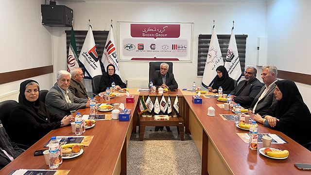 این آیین، با حضور اشکان زین الدینی مدیر انجمن تالاسمی استان و ارسلان مفرد نصرآبادی مدیر کانون هموفیلی همراه بود