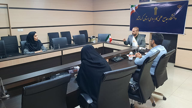 حضور مرکز آموزش علمی کاربردی جهان فولاد غرب در نشست پژوهشی مراکز آموزش علمی کاربردی استان